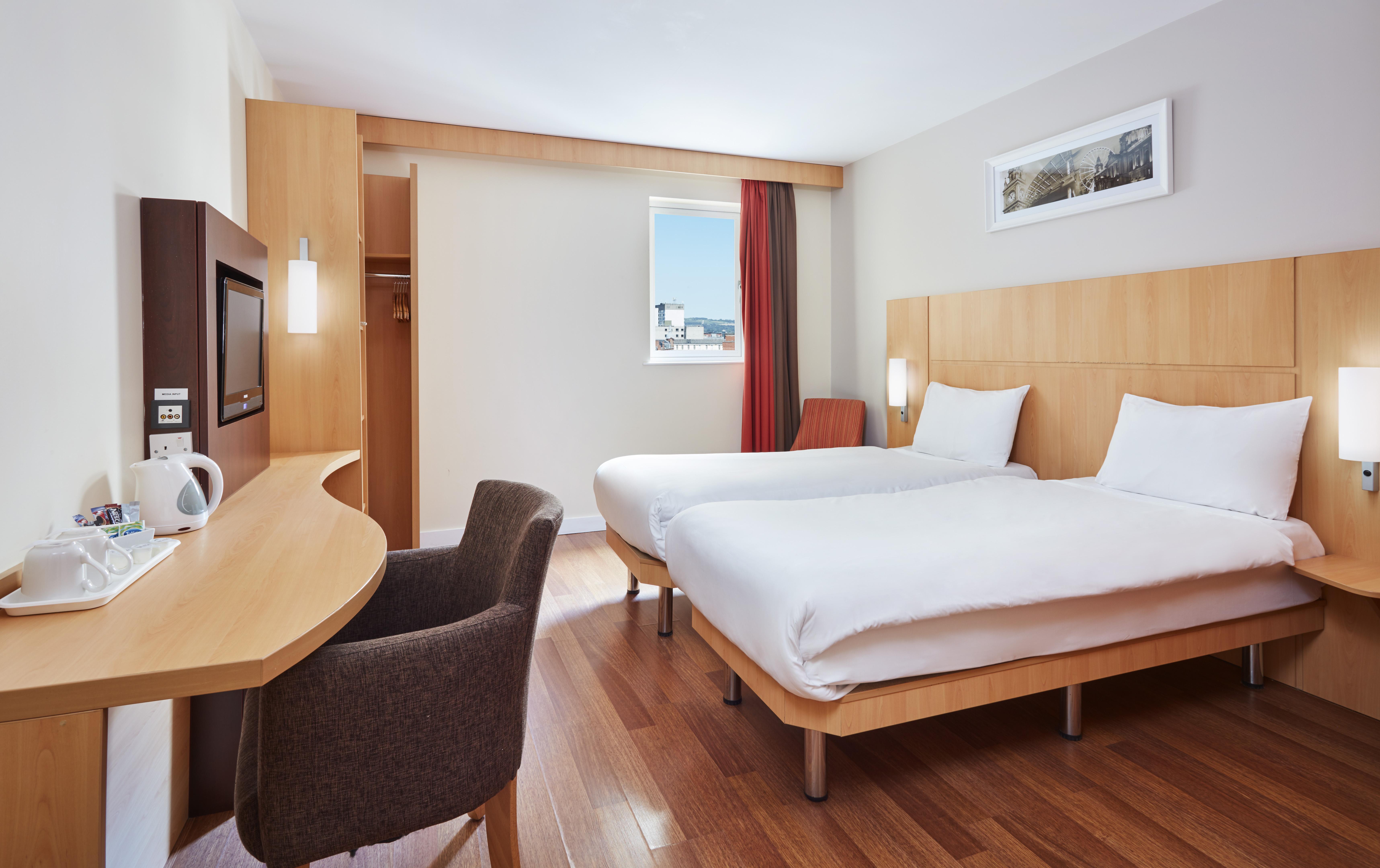 Ibis Belfast City Centre מראה חיצוני תמונה
